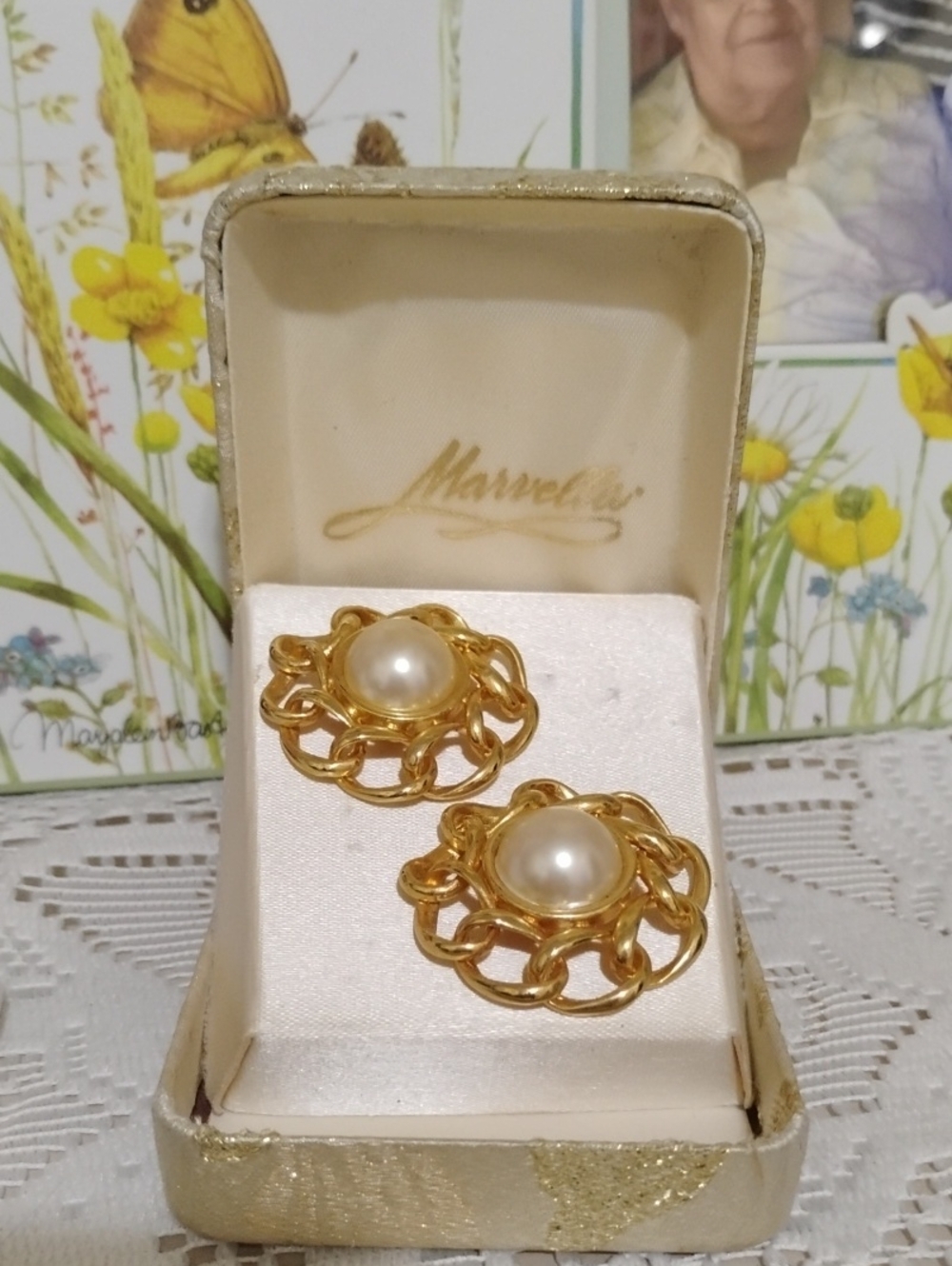 MARVELLA Gold and Pearl Filigree Button Clip On Vintage Earrings
